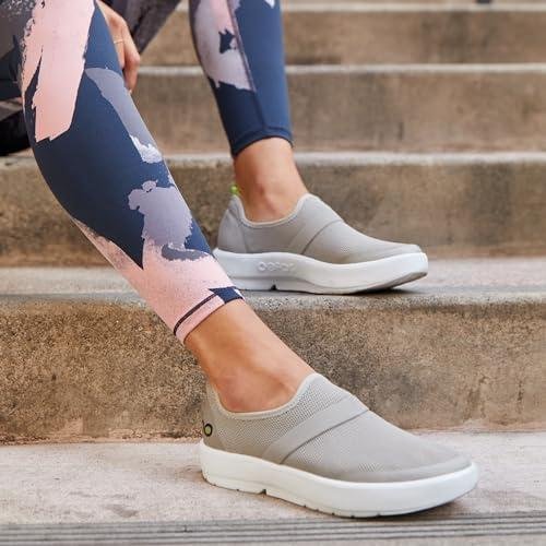 Experience Ultimate‍ Comfort with OOFOS Women's OOmg⁢ Low Shoe!